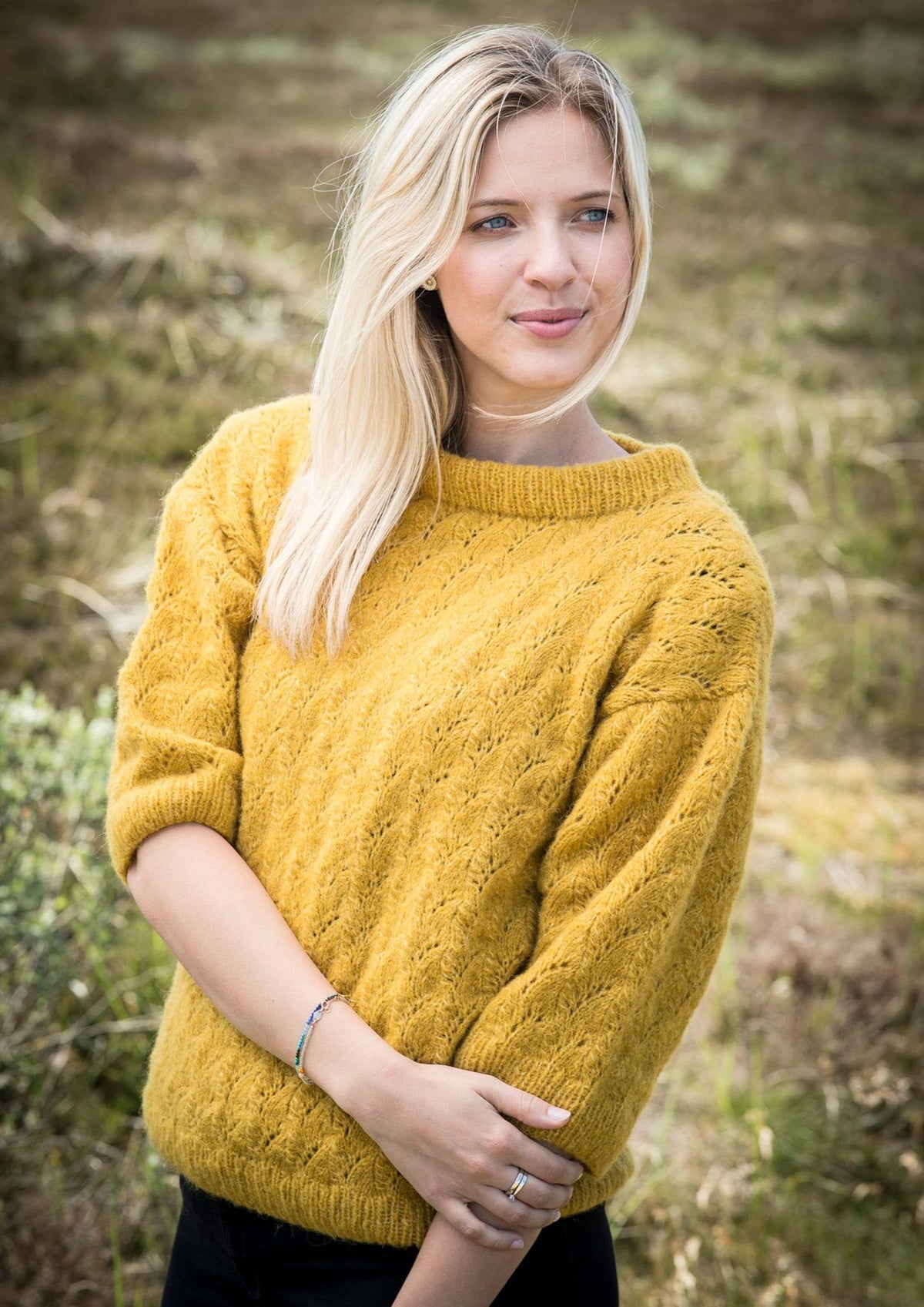 Damesweater i hulmønster