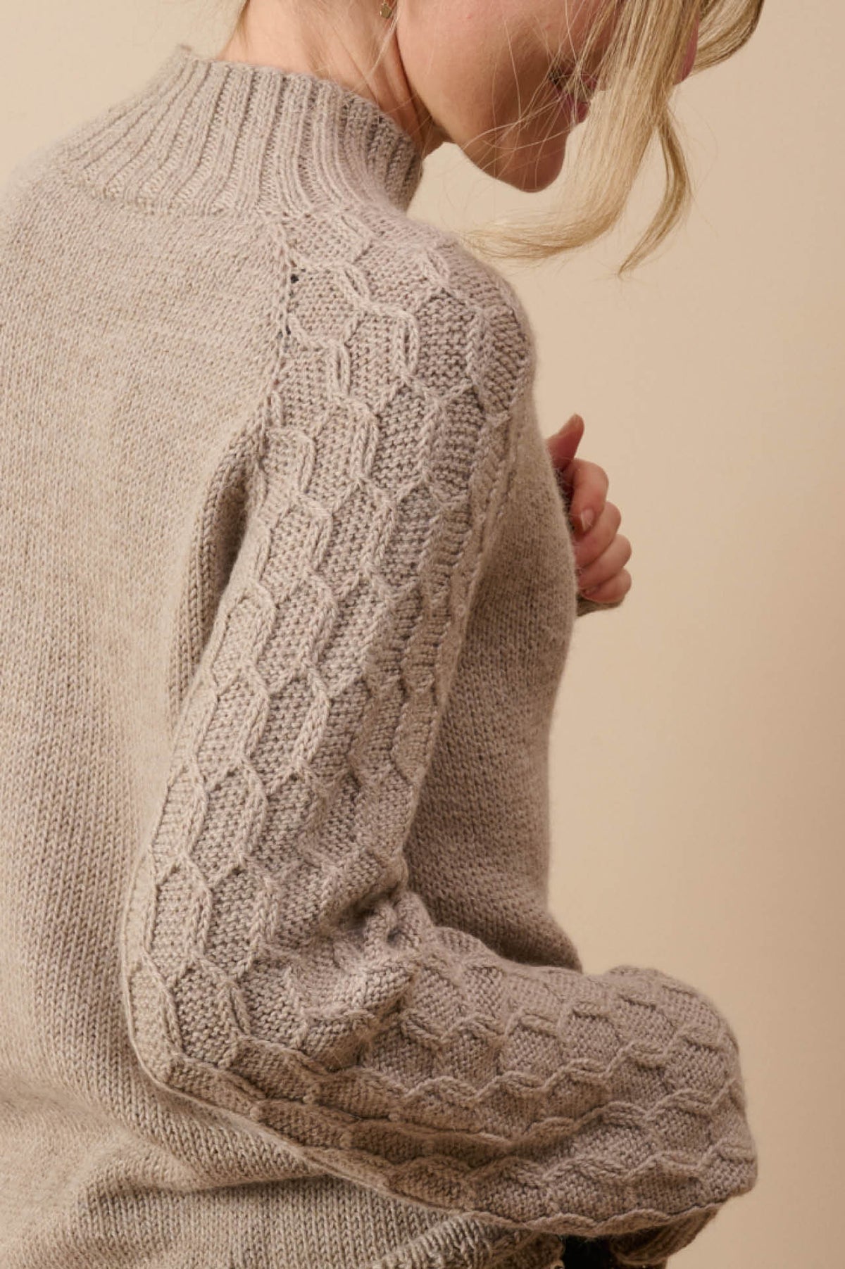 Carmen sweater