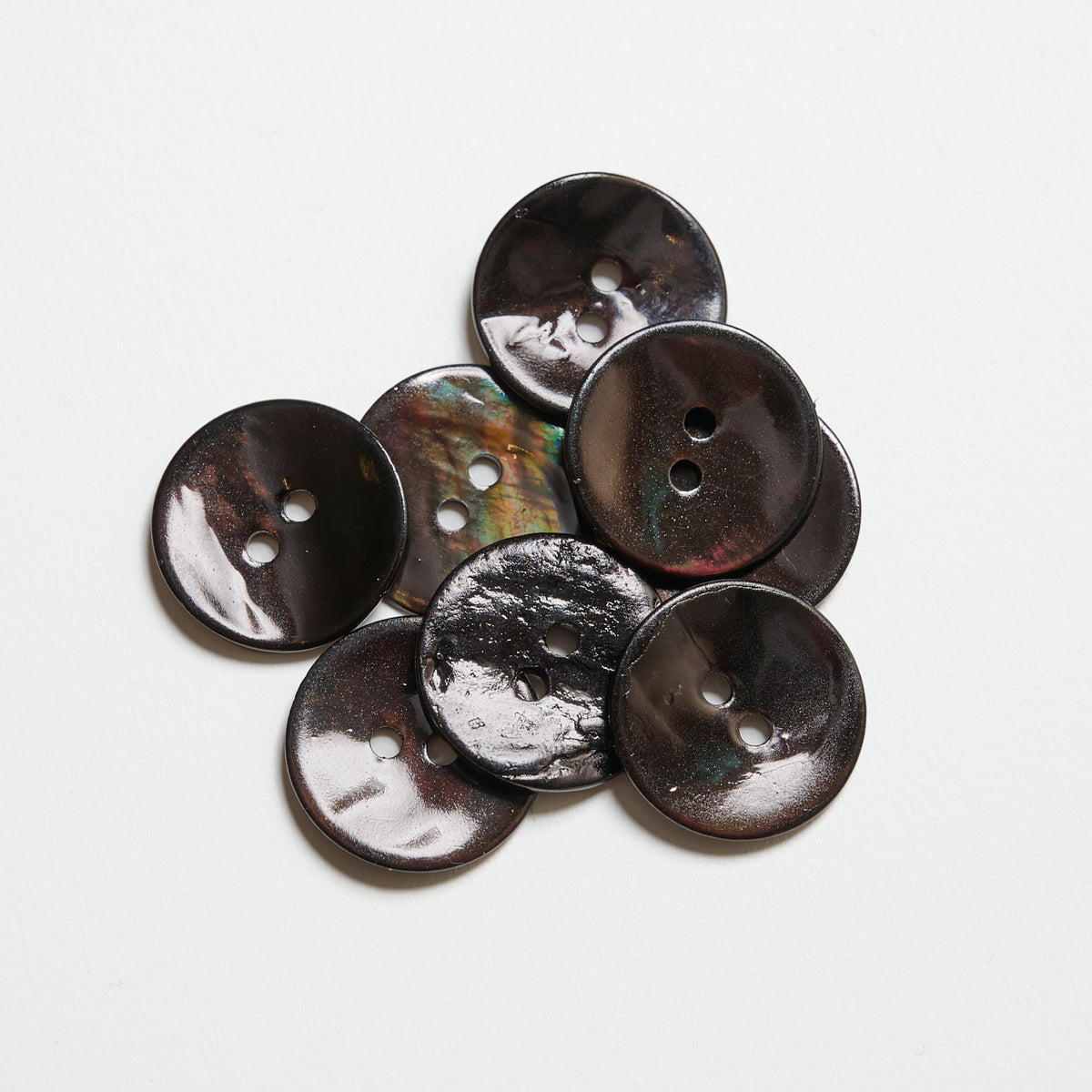 Mayflower Create Knapper - Pearl 15-20mm - 8 stk/pr pose
