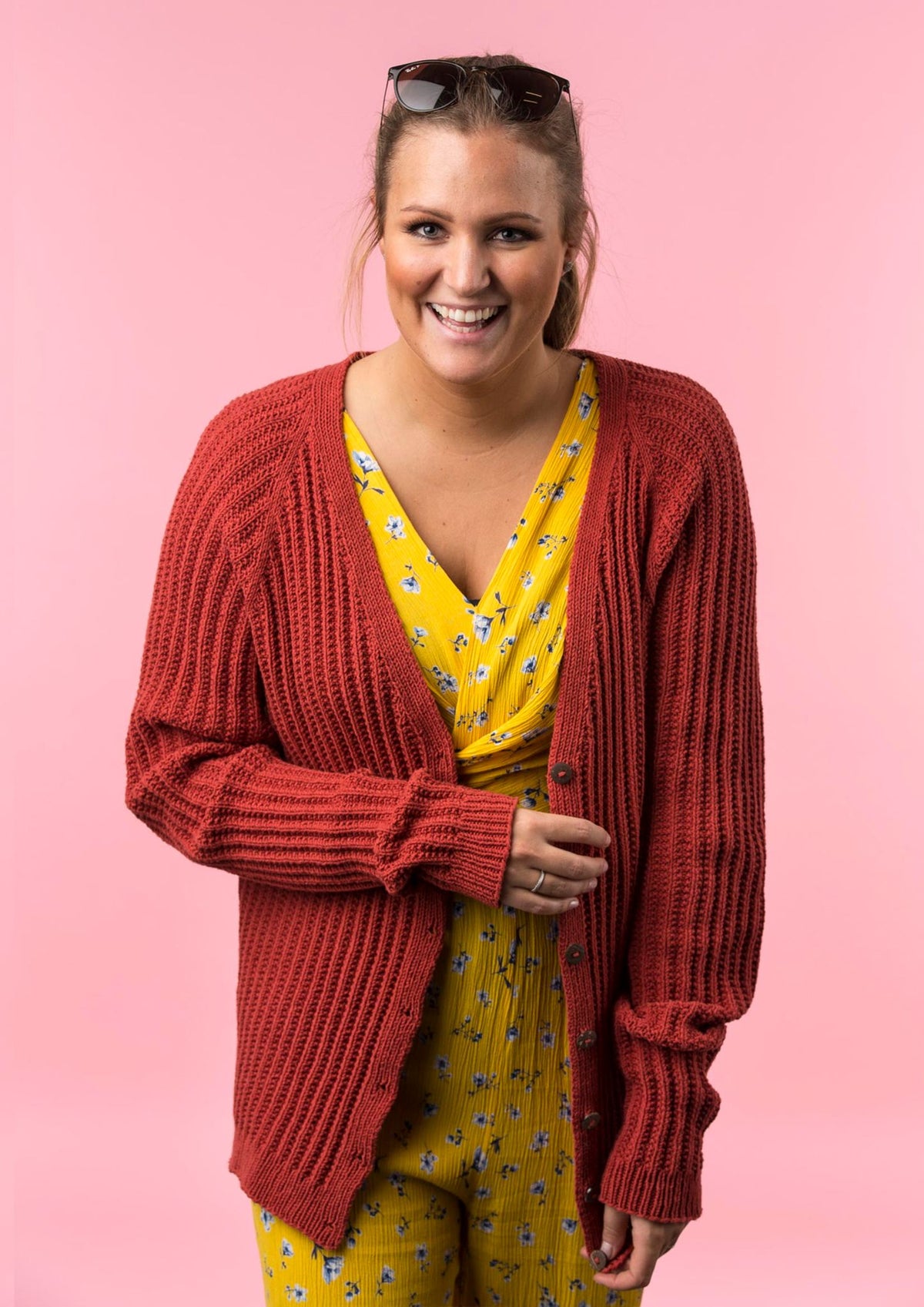 Cardigan med v-hals og knapper