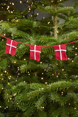 Hæklet Guirlande med Dannebrog