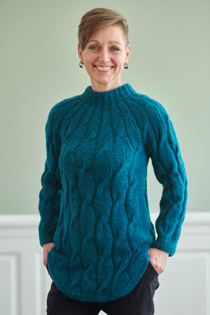 FR40 - Sweater poncho med snoninger Opskrift