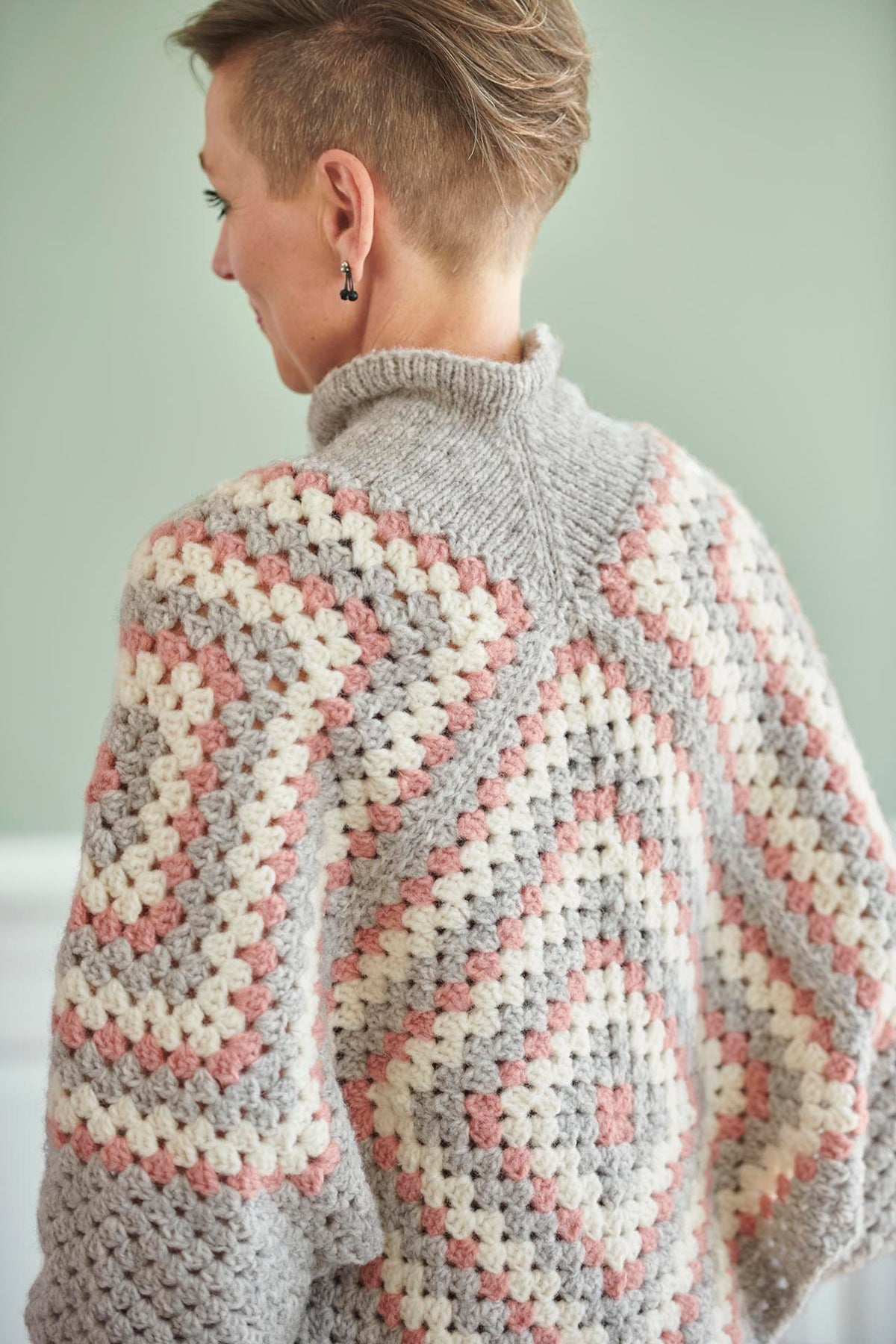 FR60 - Hæklet poncho