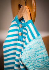 Babybluse med striber