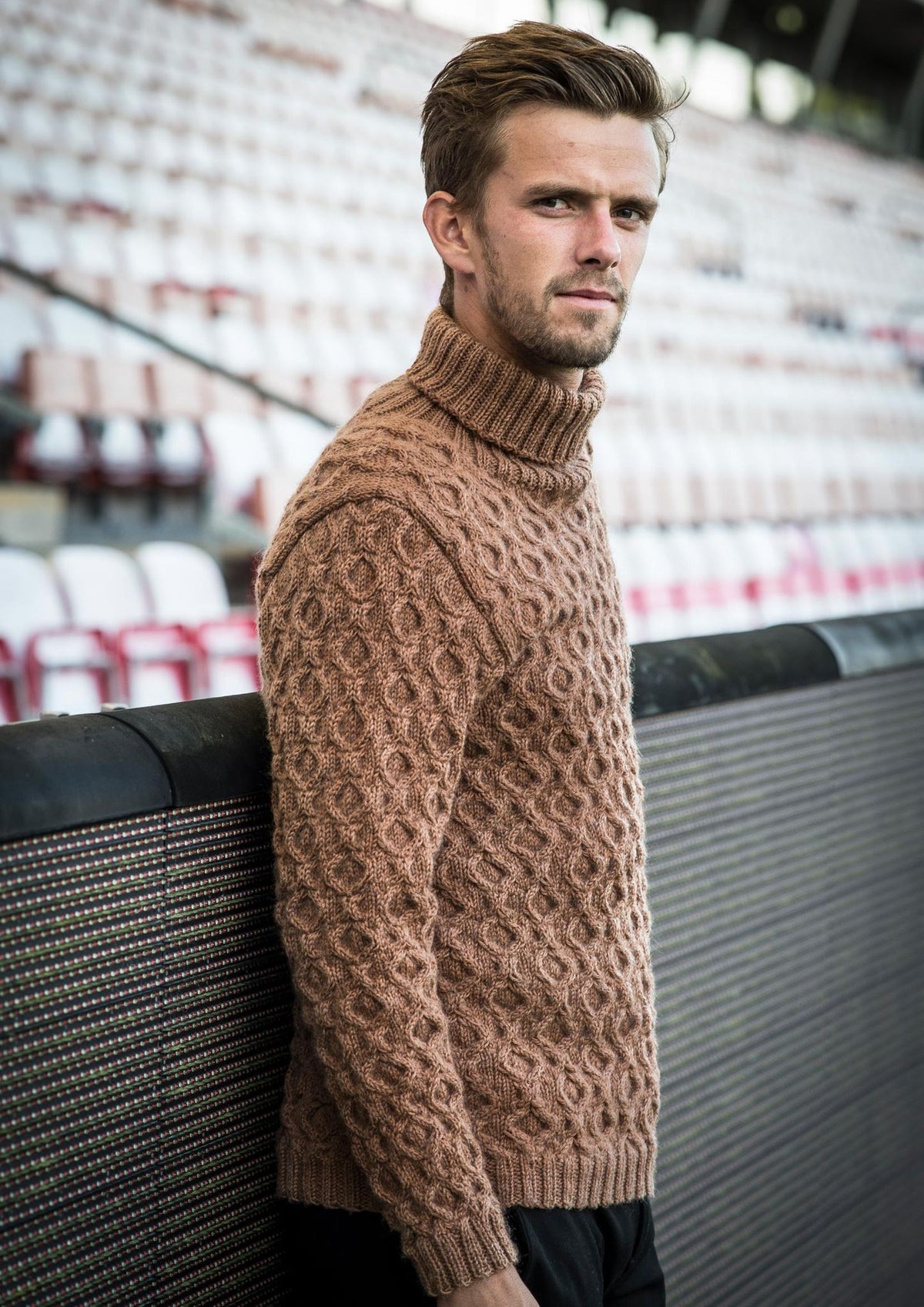 Herresweater med snoninger