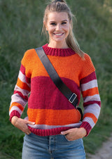 Stribet sweater med sølvtråd