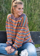 Firefarvet, stribet sweater